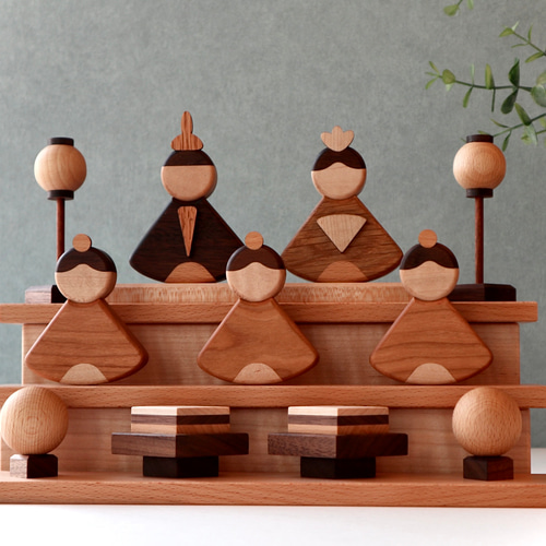 3月上旬発送】桐箱入り｜木製｜3段ひな人形 ひな人形・雛飾り