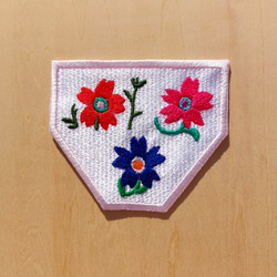 花の花壇 小鉢 枠が薄ピンク ワッペン 大サイズ 刺繍 アップリケ カワイイ 可愛い かわいい 花 オリジナル  日本製 13枚目の画像