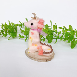 期間限定受注生産　春呼ぶ花龍　ピンク　羊毛フェルト置物 2枚目の画像