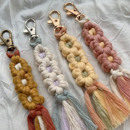 選べるカラー◇組み合わせ自由】マクラメキーホルダー フラワー