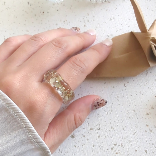 いびつ + ガラスフレーク アクリルリング ｜ レジンリング クリア