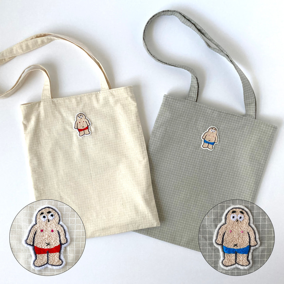 手刺繍入ちっちゃなぺたんこトートバック【くまさんとフラワーブーケ