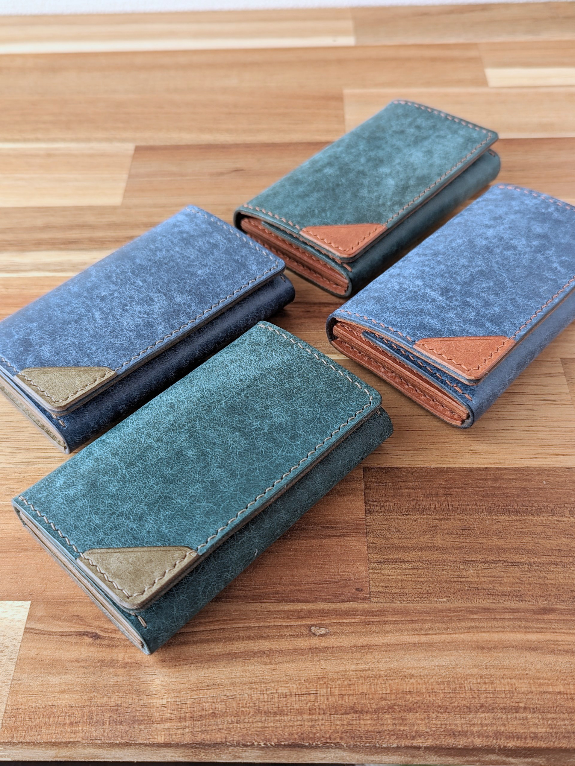 本革名刺入れ　仕切マチ付き　吟すりレザー