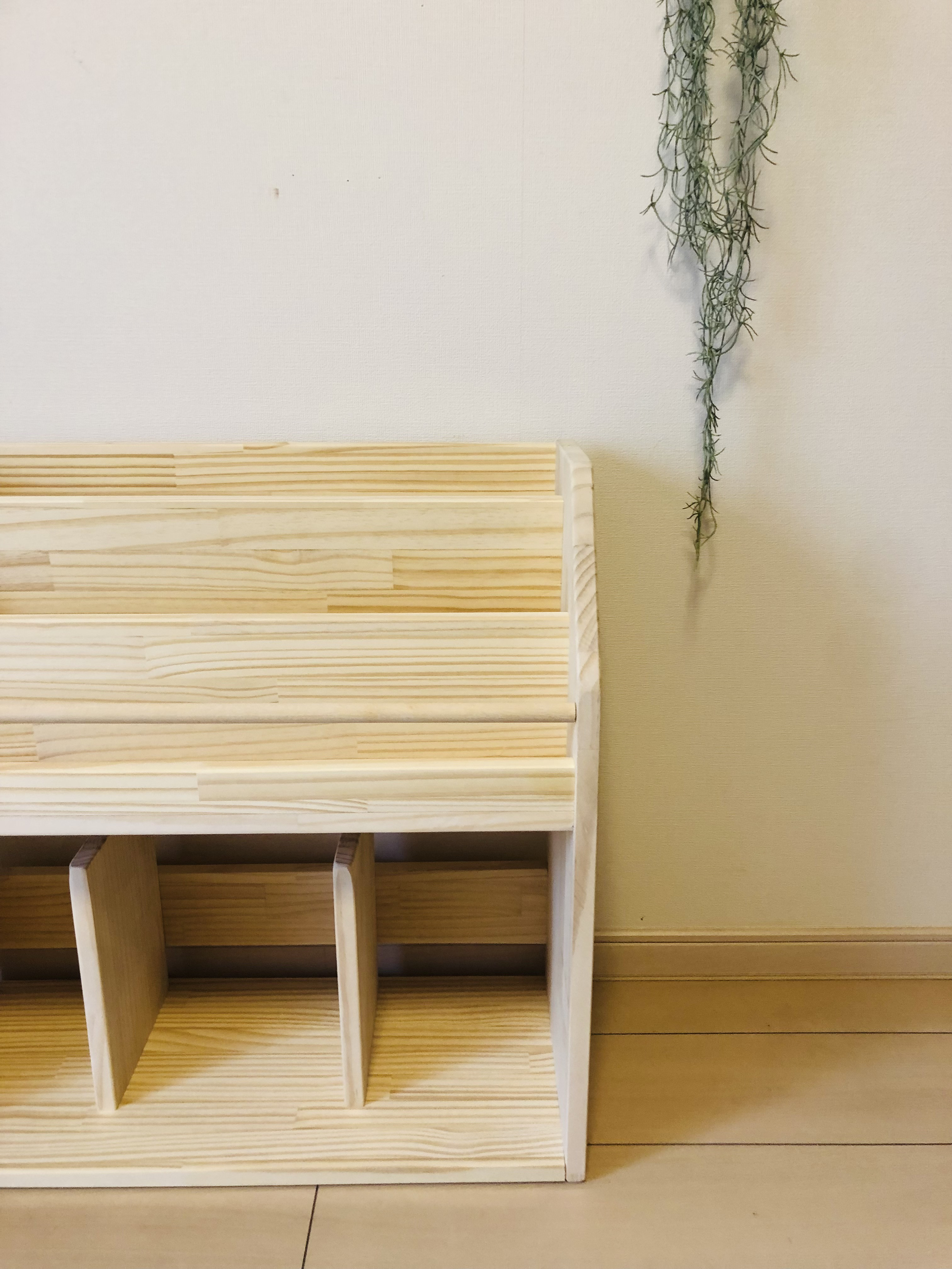 絵本棚　ブックシェルフ　本棚