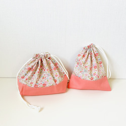【即納可能】小花柄×ピンクのかわいいお弁当袋&コップ袋セット　入園セット　入学セット 1枚目の画像