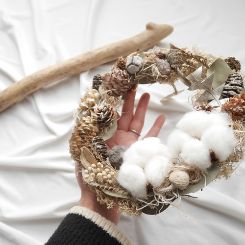 No15 5色のコットンと木の実のクリスマスリース　ホワイトクリスマスリース 今からクリスマスまで飾れる！ホワイトドライフラワーリース・コットン