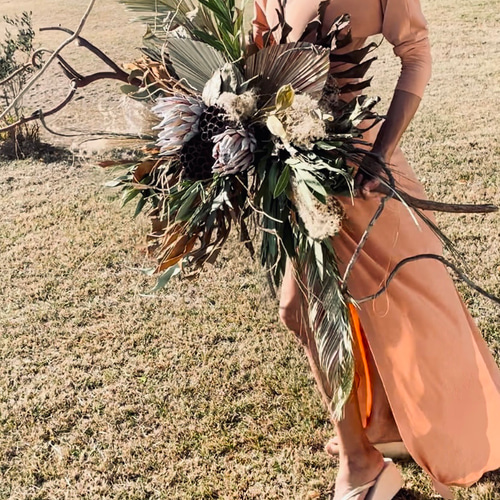 ネイティブフラワー スワッグ（大サイズ）｜プロテア×ユーカリ｜壁掛け