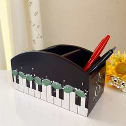 国産木材使用☆ブラックピアノのペンたて　小物入れ　カード収納　トールペイント 1枚目の画像