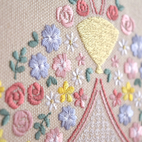 送料無料・名入れ可】刺繍ひな祭りタペストリー 桃の節句