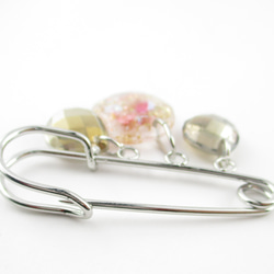 ローズクォーツが咲き誇るまでは、僕は少しだけ暖まっていようと思います♪<カブトピンブローチ>SB977 4枚目の画像