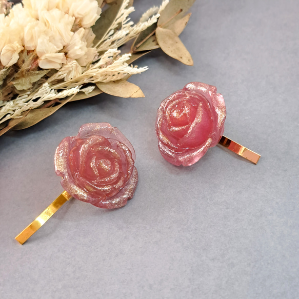 66】モルガナイトの薔薇ポニーフック レジンヘアアクセサリー 赤い薔薇 