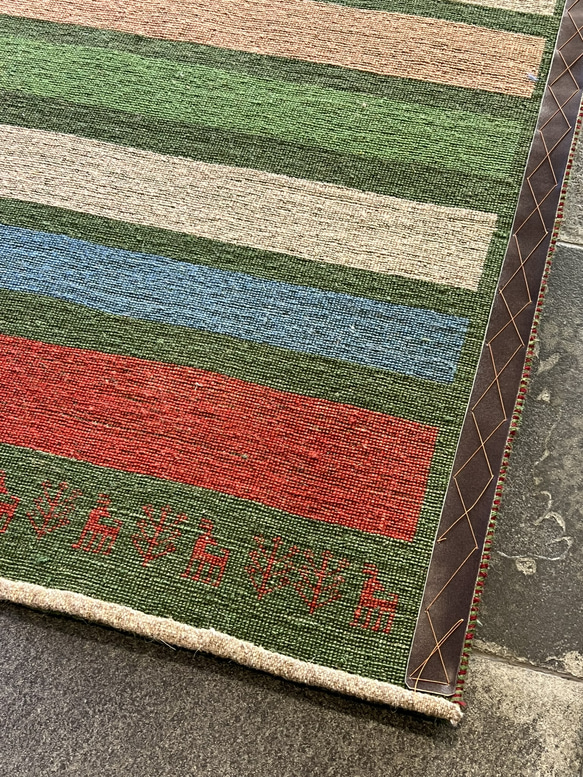 《アウトレット品》ギャッベ　イラン製　ペルシャ　玄関マット（L）グリーン　ボーダー　123×83【No.4554】 