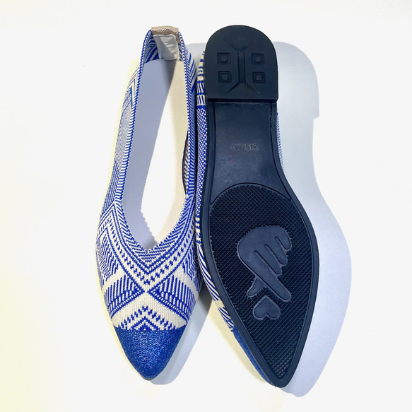 扁平幾何高跟鞋（藍白幾何 x 藍色蹩腳） 易壓扁1cm鞋跟 第6張的照片