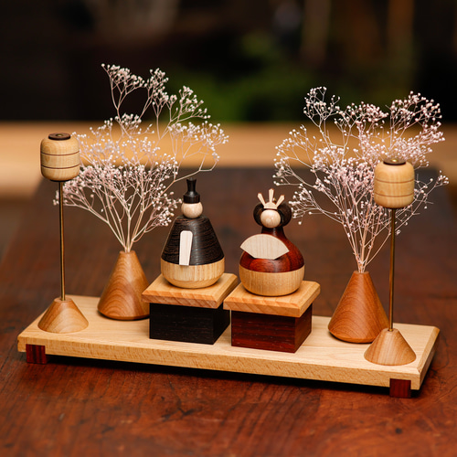 無垢材のおひな飾り ひな人形 おひなさま 内裏雛 桃の節句 真鍮 木製