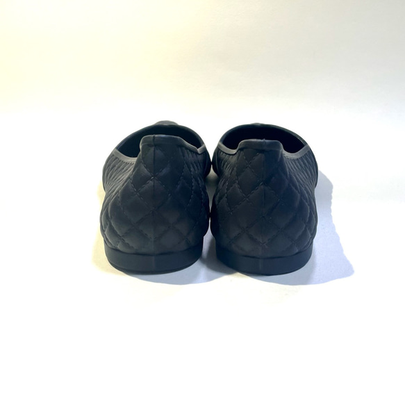 2色絎縫PVC平底高跟鞋（W黑色） 晴天雨天，防水 第5張的照片