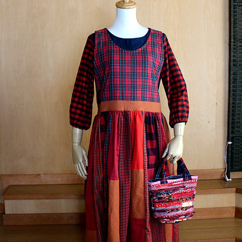 SOLD/ガーリーなふんわり贅沢パッチワークエプロンワンピース  