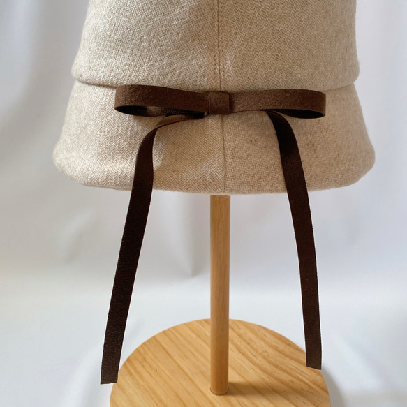 ふんわりウールフラノの帽子✳︎木馬リボンのバケットハット【選べるサイズ受注製作】 2枚目の画像