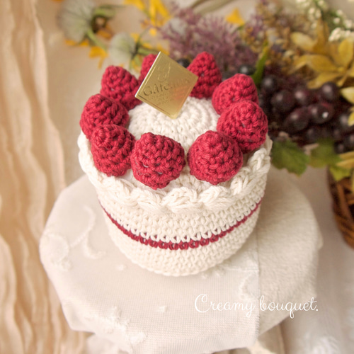♥人気♥手編みのケーキ 苺 いちご ハーフバースデー 100日 お