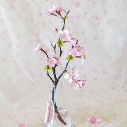 桜 ～ 薄紅色の1本桜とガラスの富士（小）まるで本物の様な桜と透明感を楽しむフラワーインテリア・無料ラッピング 2枚目の画像