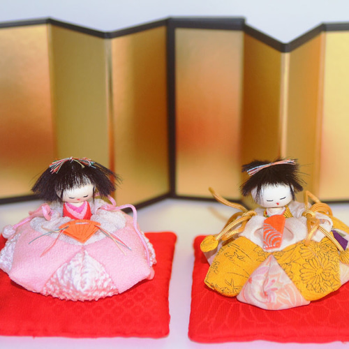 桃の節句・ひな祭り ちりめん古布『お雛様とお内裏様 』手作り雛人形 C
