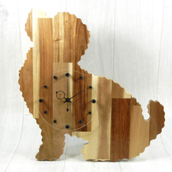 犬形時計　トイプードル（座り姿）No.2【木製（アカシア集成材）】（置き・掛け兼用） 1枚目の画像