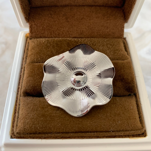 stainless ステンレス シルバー ブローチ 結婚式 パーティ 入学式
