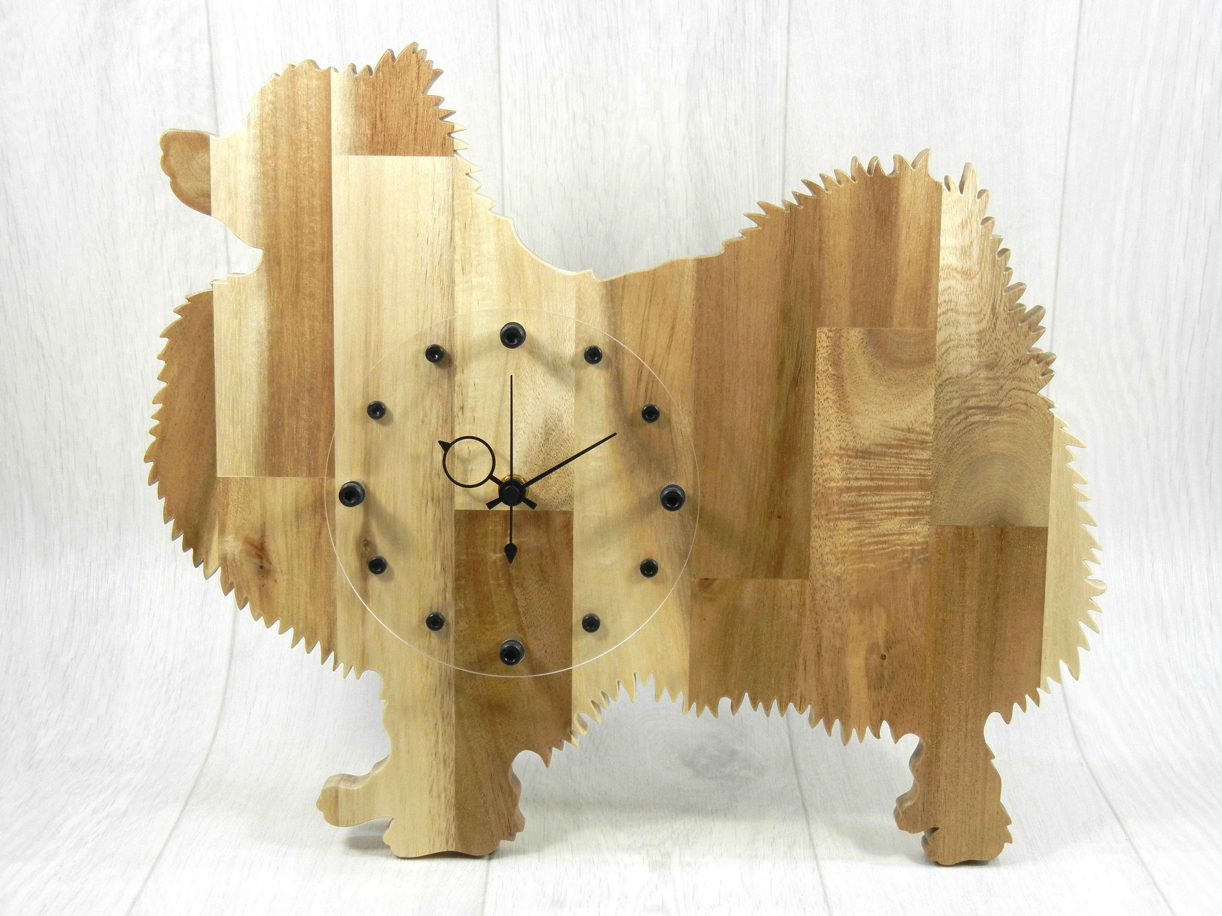 犬形時計　ポメラニアンsmall【木製（アカシア集成材）】（置き・掛け兼用）