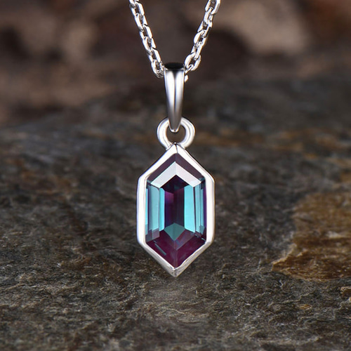 ミニマリスト 6 月の誕生石アレキサンドライト ネックレス カラー  