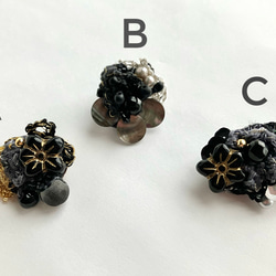 ちいさなブローチ集　冬の黒色ブローチblack color 1枚目の画像