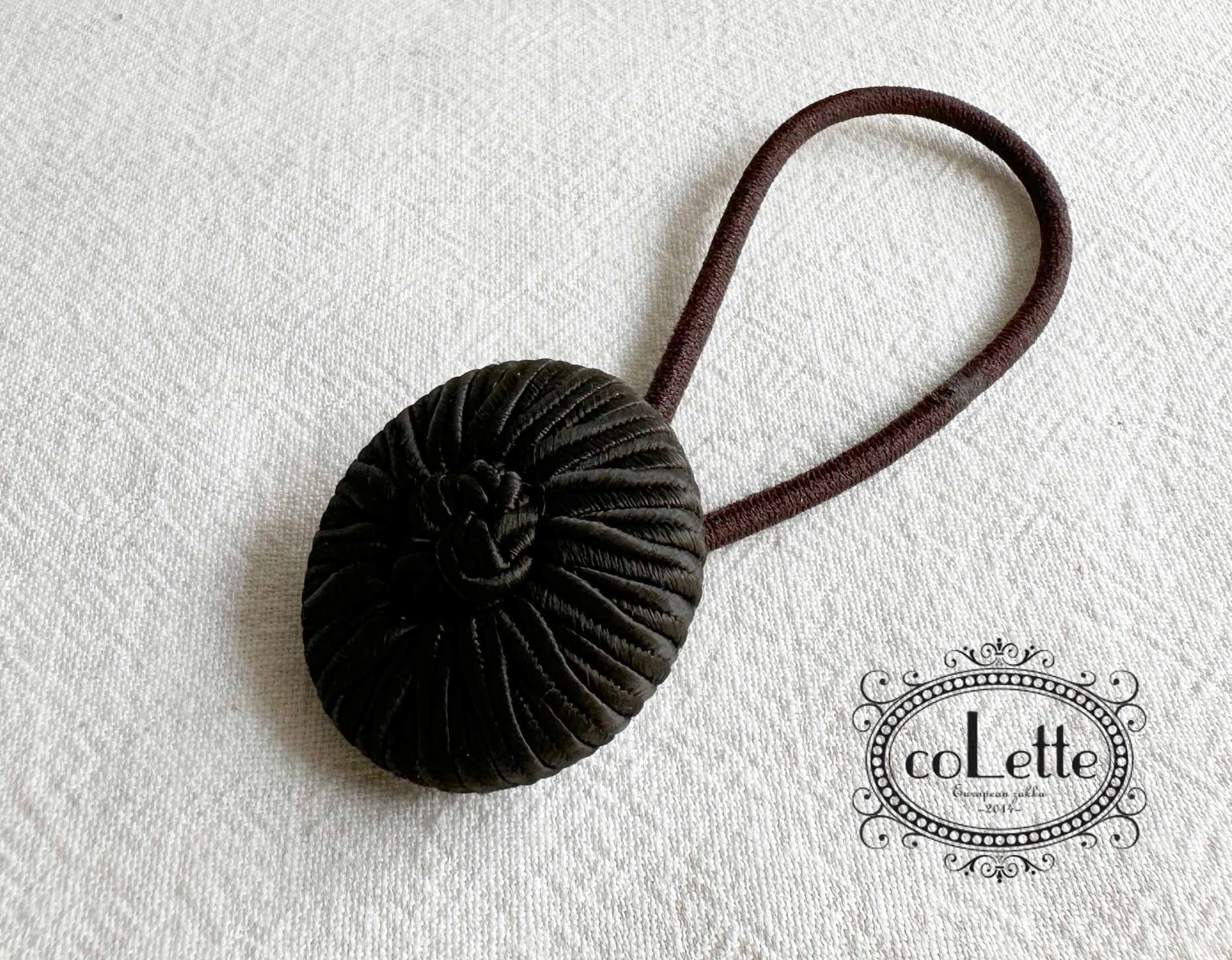 フランスヴィンテージヘアゴム／ブラウンファブリックくるみボタン（AFB-187）