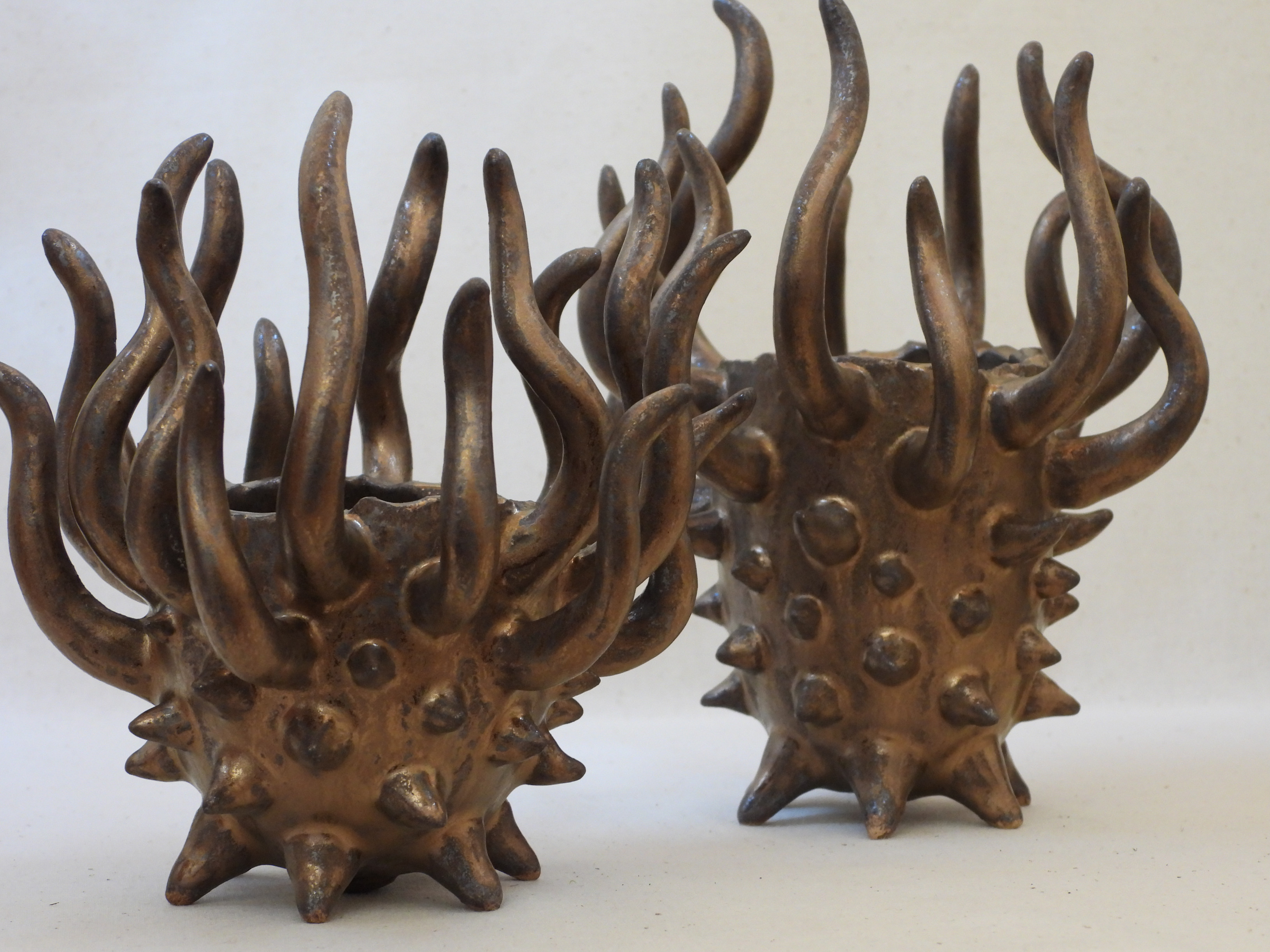 棘棘陶製オブジェ(Q)