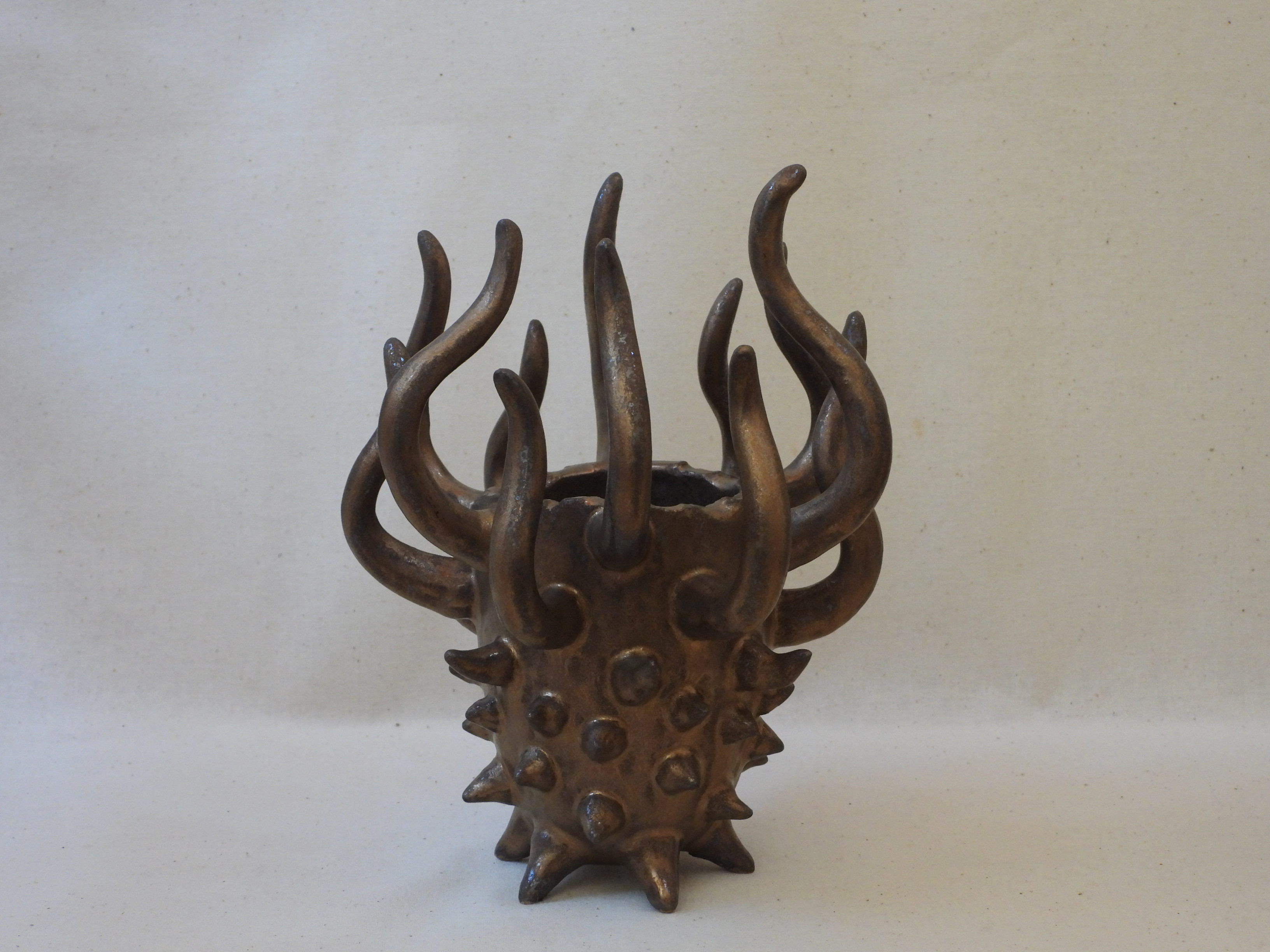 棘棘陶製オブジェ(Q)