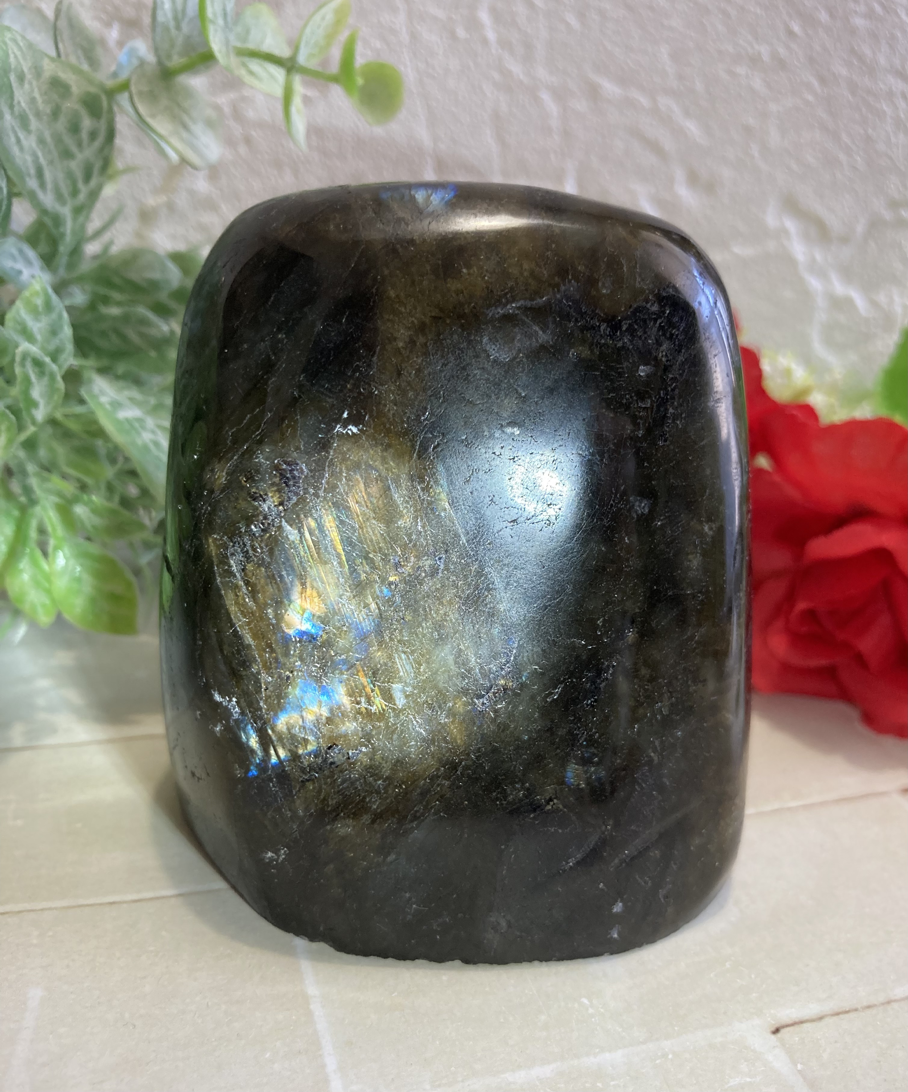 【宇宙エネルギー】虹　ラブラドライト　レインボー　原石　ポリッシュ　置物