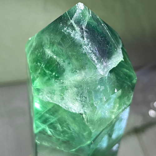 エンジェルフェザー✨レインボーフローライト蛍石特大ポイント原石