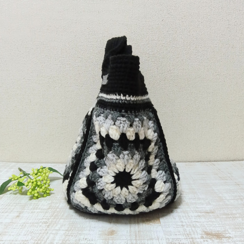 グラニースクエア毛糸バッグ/ニットバッグ/モチーフ モノトーン グラニースクエア毛糸バッグ/ニットバッグ/モチーフ モノトーン