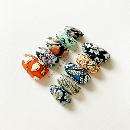 ネイルチップ 〜 海と草花 〜 カラフル 草 海 話 柄 模様 オレンジ 黒