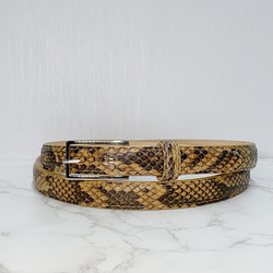 日本製　上質　パイソン　マット仕上げ　２０mm巾　ベルト　ダイヤモンドパイソン　蛇革　フリーサイズ　エキゾチックレザー 1枚目の画像