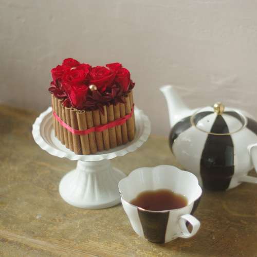 バレンタイン】ハートシャルロット ベリー プリザーブド フラワー