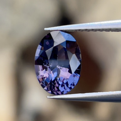尖晶石 深紫色尖晶石 1.48 克拉橢圓形切割天然寶石原產於斯里蘭卡 第2張的照片