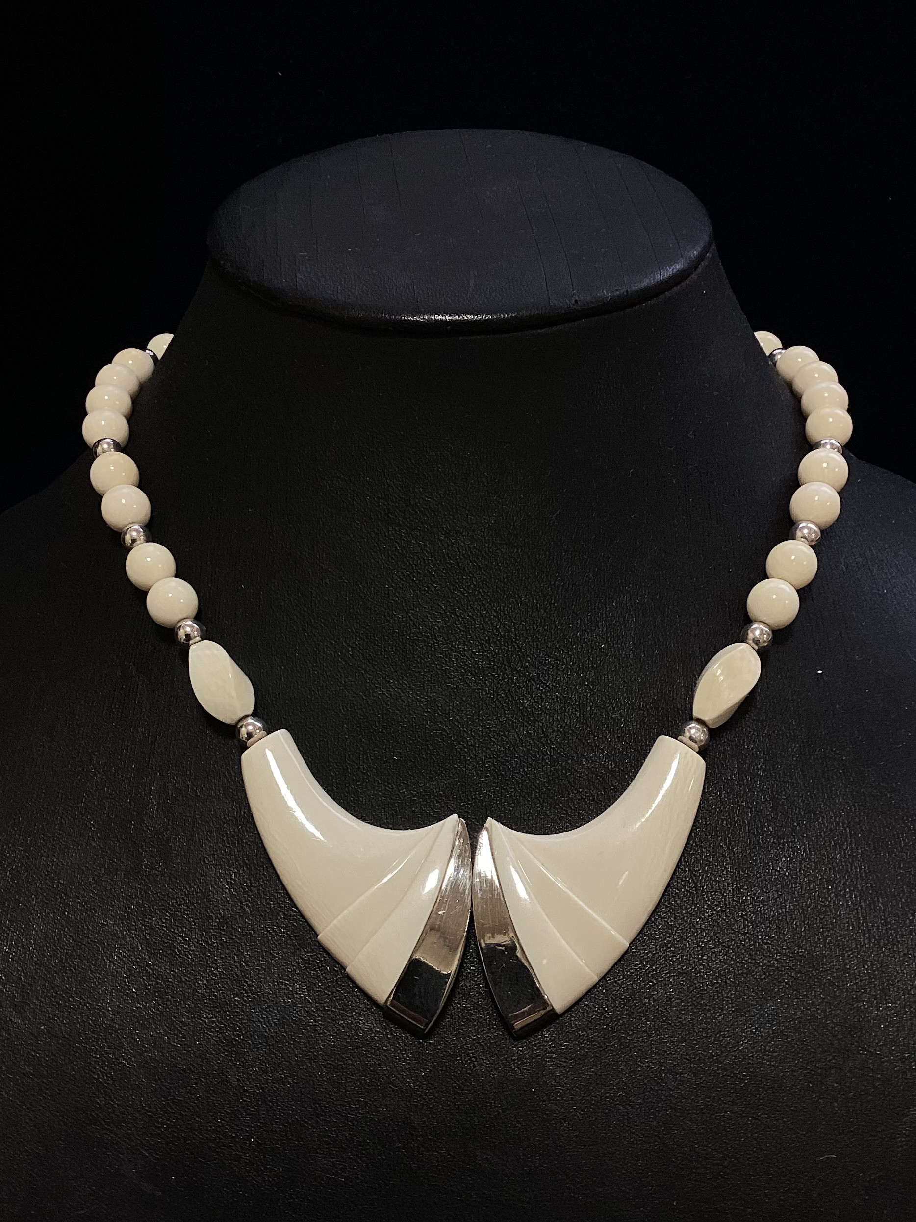 ☆本象牙＆シルバーネックレス　※A-103☆