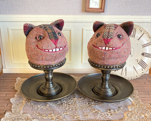 不思議の国の奇妙な針山◇チェシャ猫・ブラウンピンク◇スタンドタイプ