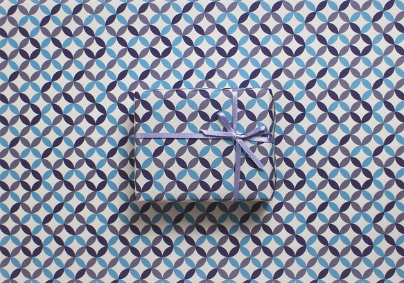 七宝柄の包装紙（ブルー系）　A4サイズ（8枚入り）デザインペーパー　和のラッピングペーパー 3枚目の画像