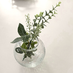 ■可愛らしい水挿し■フェイクグリーン　葉　グリーン 枯れない　インテリア　花瓶　観葉植物　 1枚目の画像