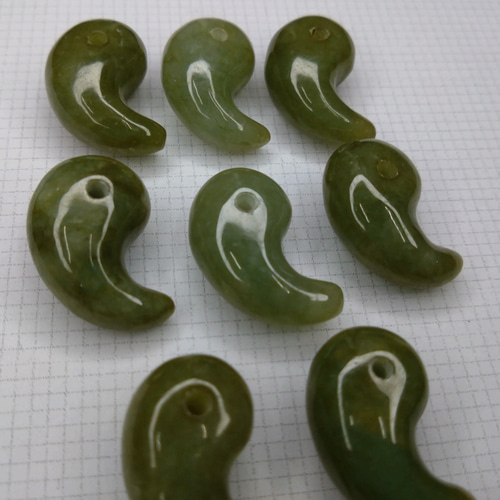 翡翠の勾玉 翡翠勾玉8