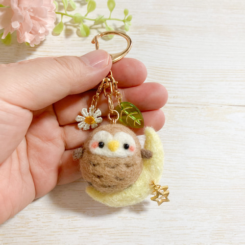 ちびもか　羊毛フェルト　キーホルダー　4点セット ♡羊毛フェルトの三日月とフクロウ♡ちびころことりーズ