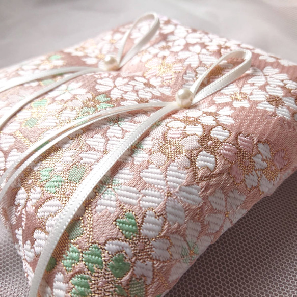 【和婚】西陣 金襴生地 小桜和風リングピロー 6枚目の画像
