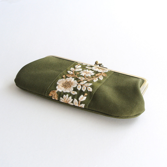 インド刺繍リボンのがま口ポーチ/ペンケース　グリーン 4枚目の画像