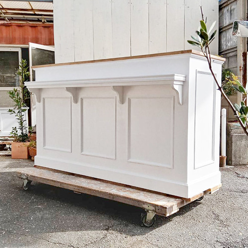 ドッグサロン受付カウンター（W1500ピンク・スイングドア付） ネイル