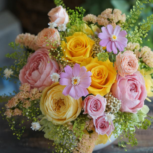 イエローピンクのアレンジ～プリザーブドフラワーアレンジメント