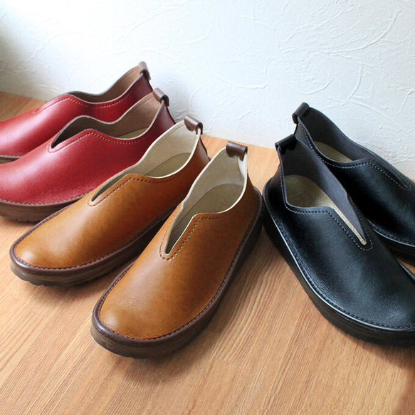 Vカットスリッポン (YURIA) レディースシューズ 靴 日本製 国産素材 特許取得【5～14日以内発送】 1枚目の画像